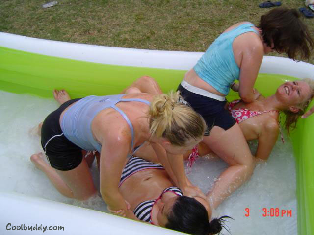 Nede Babe Oil Wrestling 95