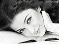 http://www.coolbuddy.com/wallpapers/indceleb/imgs/th_aishwarya106.jpg