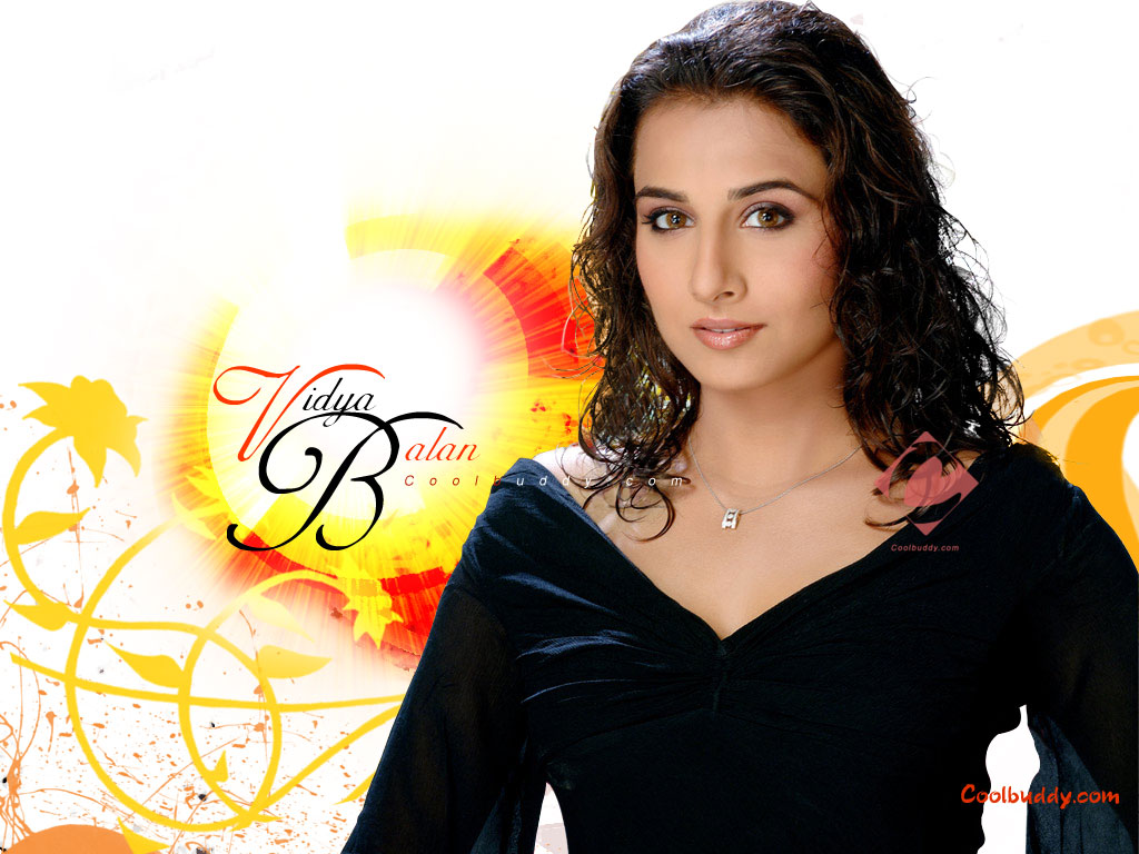 hot vidya balan in black dress