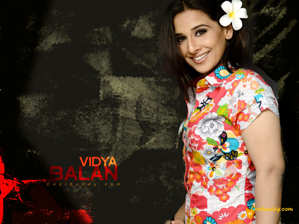 hot vidya balan in colourful dress